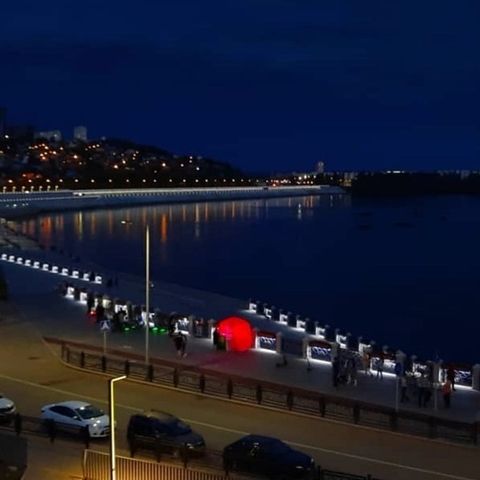 Новая набережная города. Здесь красиво в любое время суток. Отли